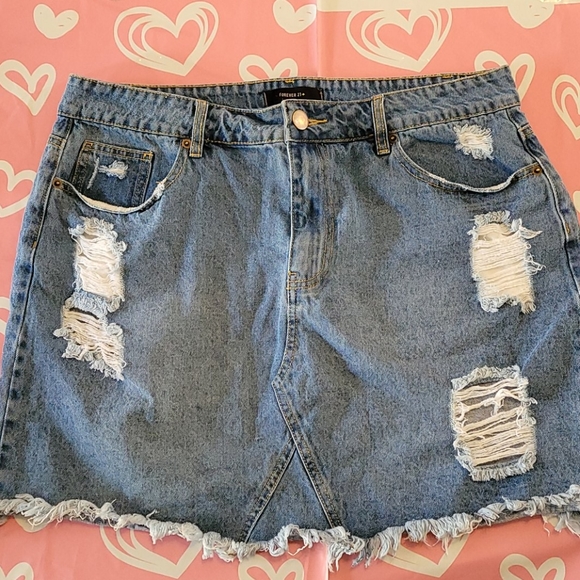 Forever 21 Dresses & Skirts - Forever 21 size 1X jean skirt.